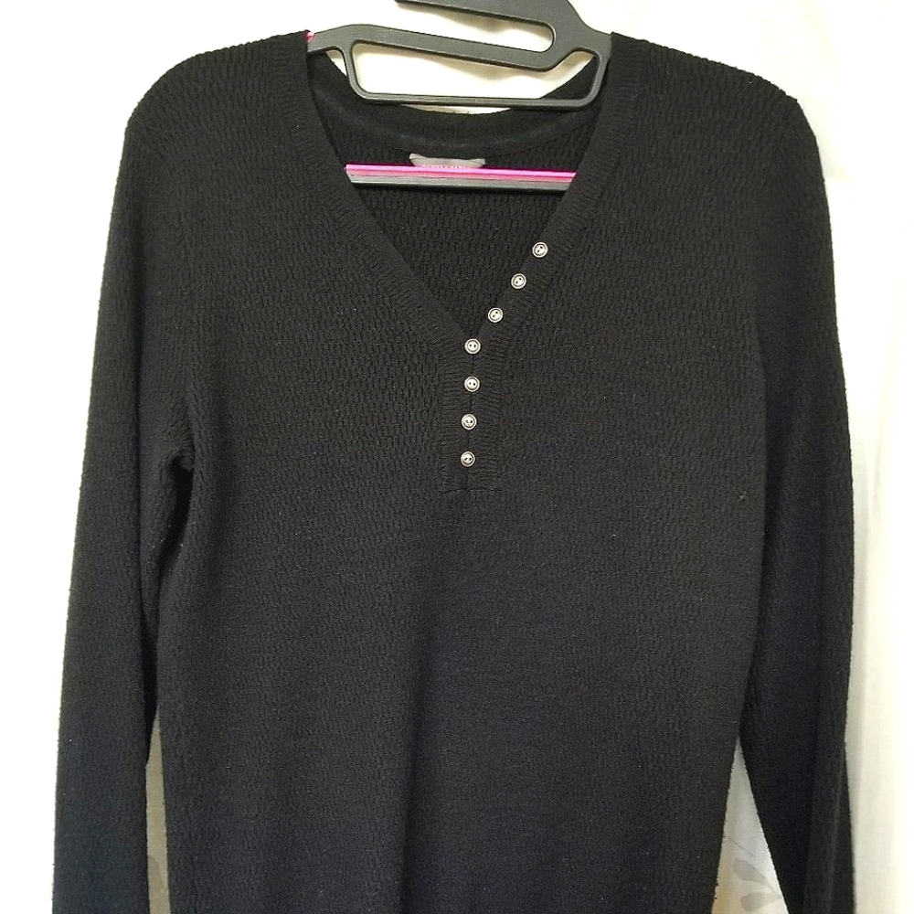Denver Hayes V-Neck Pullover